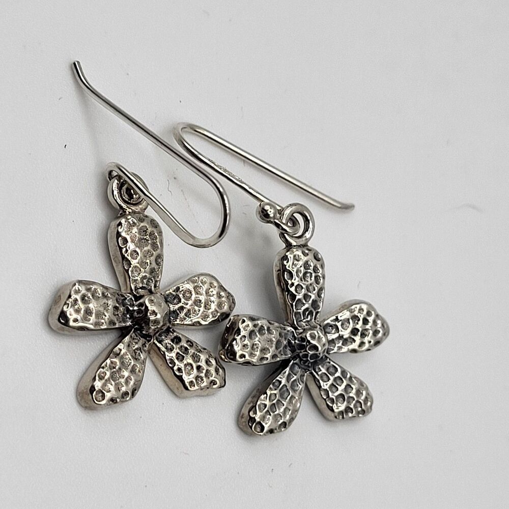 Silpada Sterling Silver Flower Dangle Earrings Signed 925 Thai 1.5"